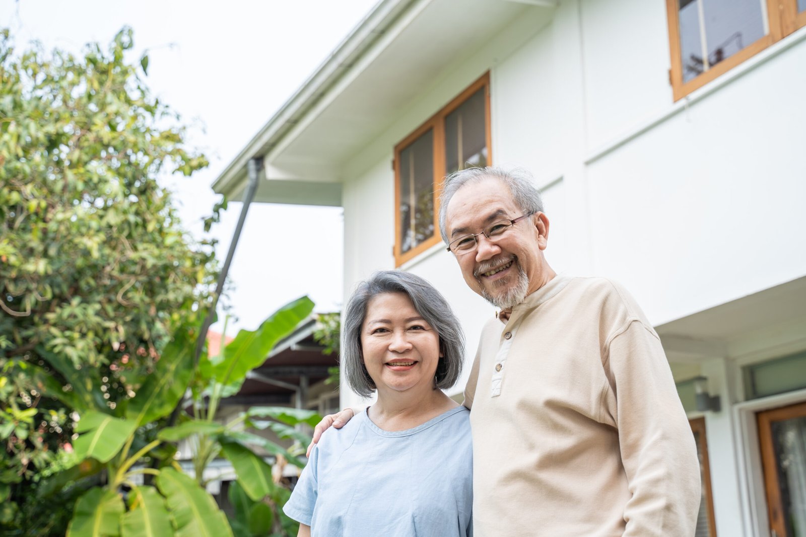 asian-atrractive-senior-couple-hugging-each-other-2025-03-26-11-56-26-utc